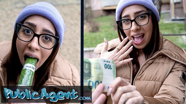 Cowgirl porn with Ale Danger from Grab