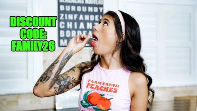 Doggystyle sex with Charlotte Mae and Nicky Rebel from Grab