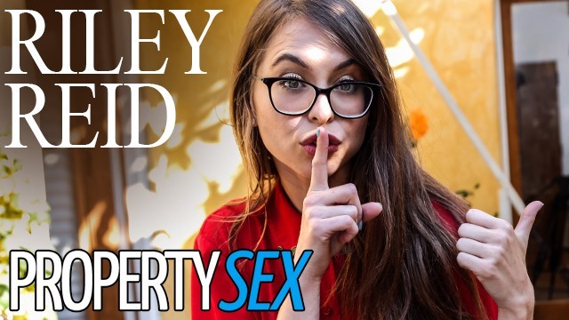 Facial porn with Chuck and Riley Reid from Grab