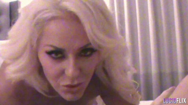 Curvy porn with Seth Gamble and Taylor Vixxen