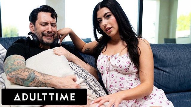 Cum On Face scene with Gal Ritchie and Tommy Pistol from Grab