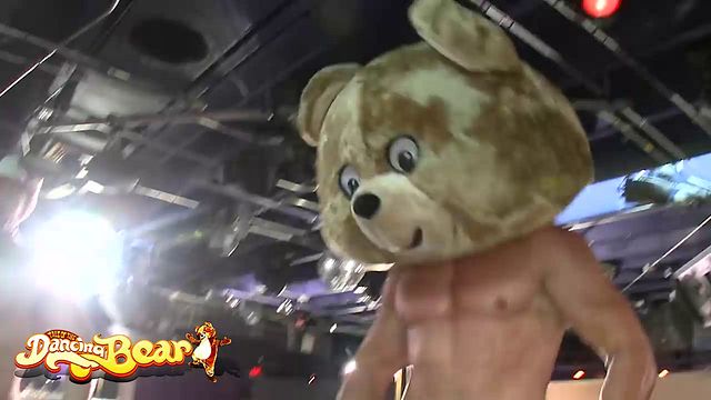 Dancing Bear action with Caroline and Dream from Grab
