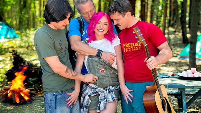 Group bang with Clarke Kent, Elias Cash, Gracie Gates and Robby Echo from Grab