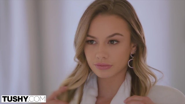 Butt Plug scene with Mick Blue and Naomi Swann from Grab