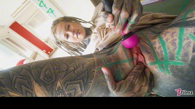 Dreadlocks porn with Anuskatzz and Lily Lu from Grab