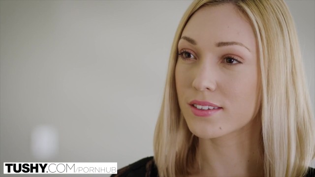Facial action with Flash Brown and Lily LaBeau from Grab
