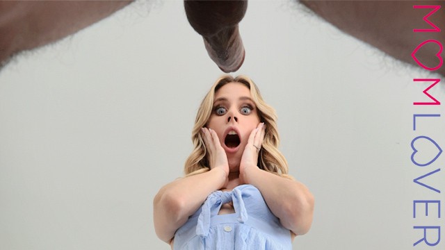 Mom screw with Anya Olsen from Grab