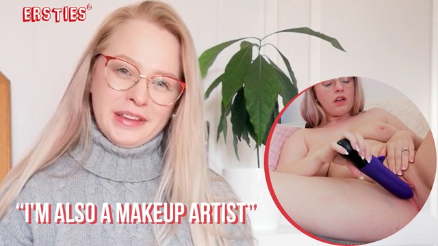 Girl Masturbating smut from Grab