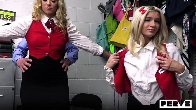 Petite bang with Emma Rosie, Mike Mancini and River Lynn from Grab