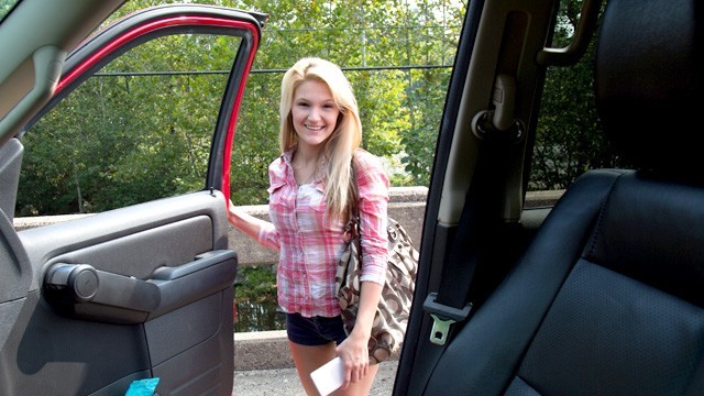 Driver porn with Hope Harper from Grab