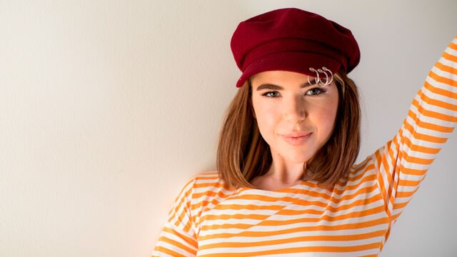 Interracial porn with Alina West and Jaye Summers