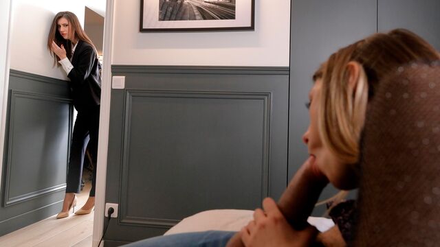 Brunette sex with Lina Luxa and Rebecca Volpetti